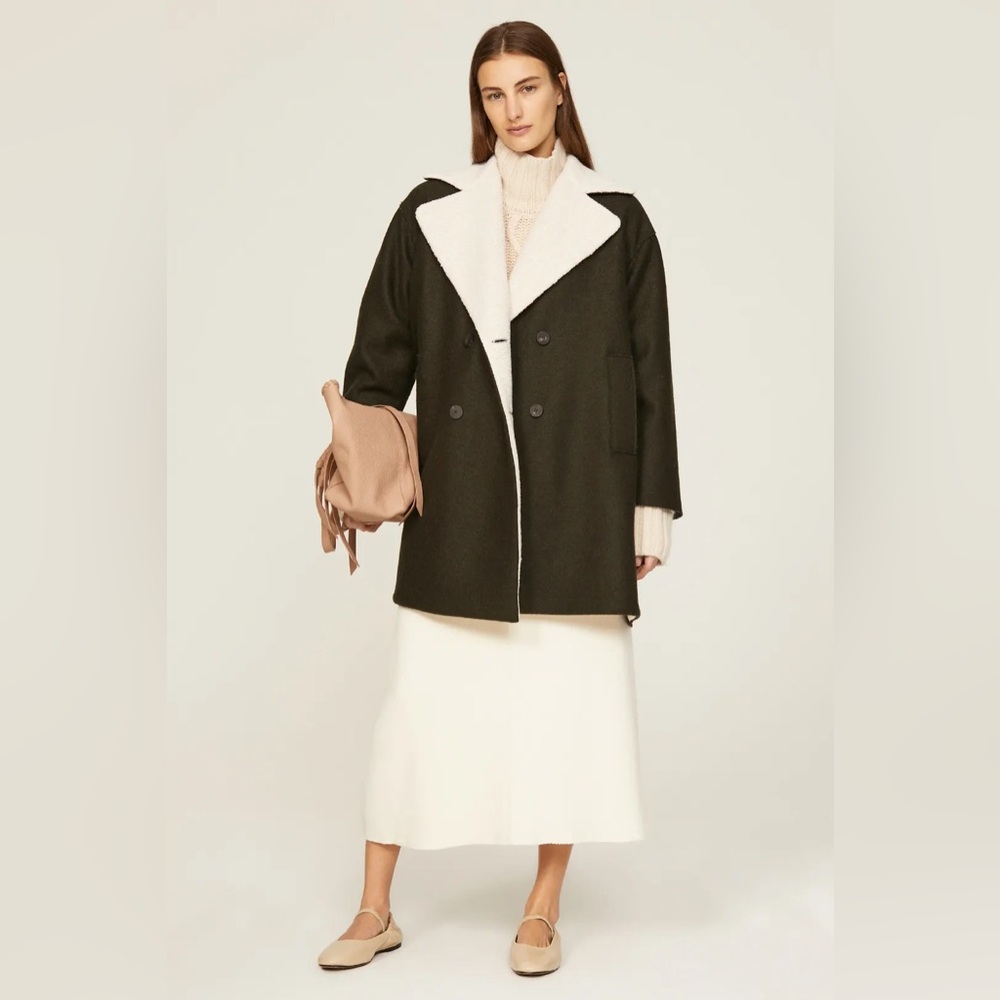 Harris Wharf London olive green Sherpa peacoat